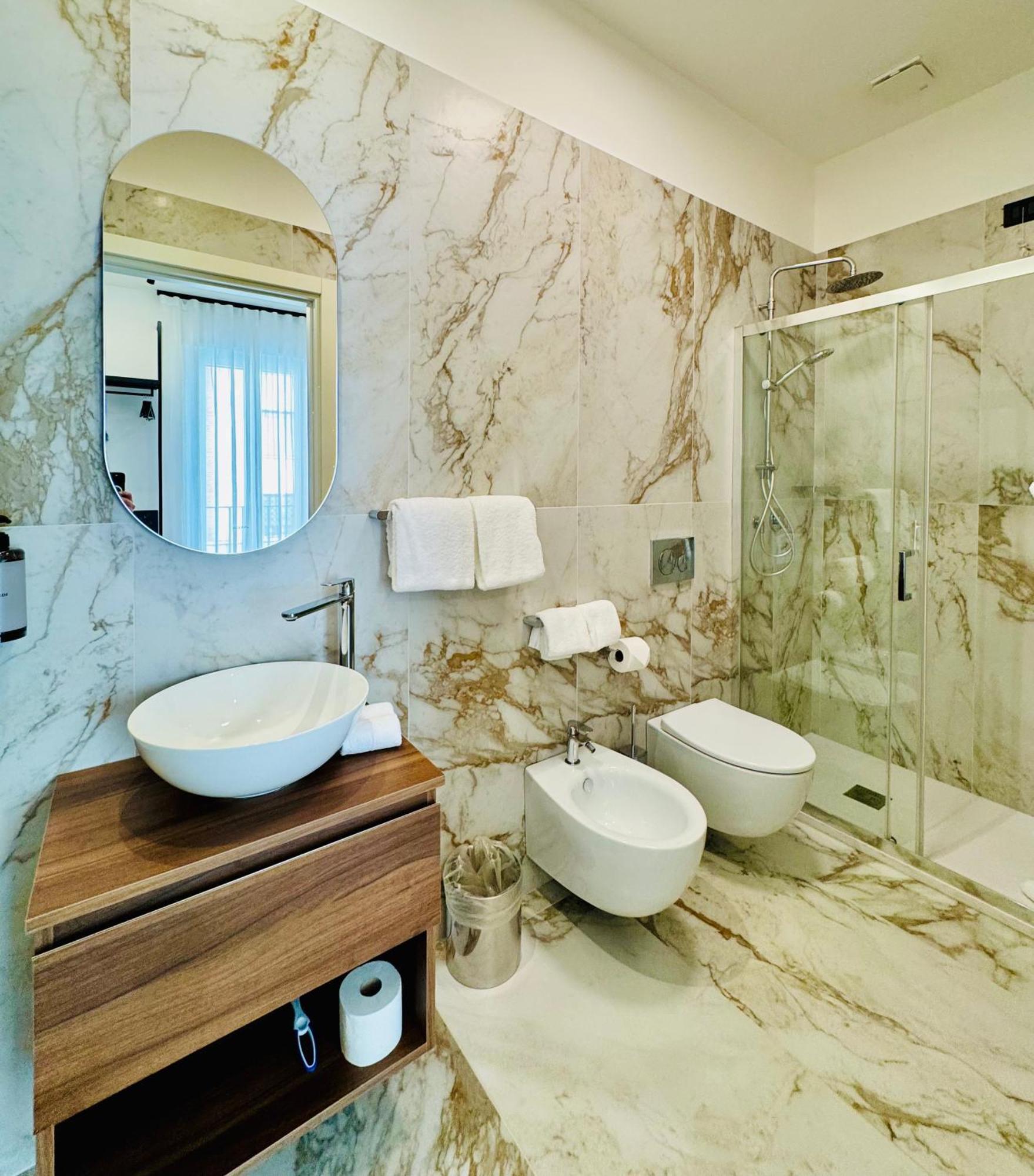 Museum Hospitality - Vatican Apartments Рим Екстериор снимка
