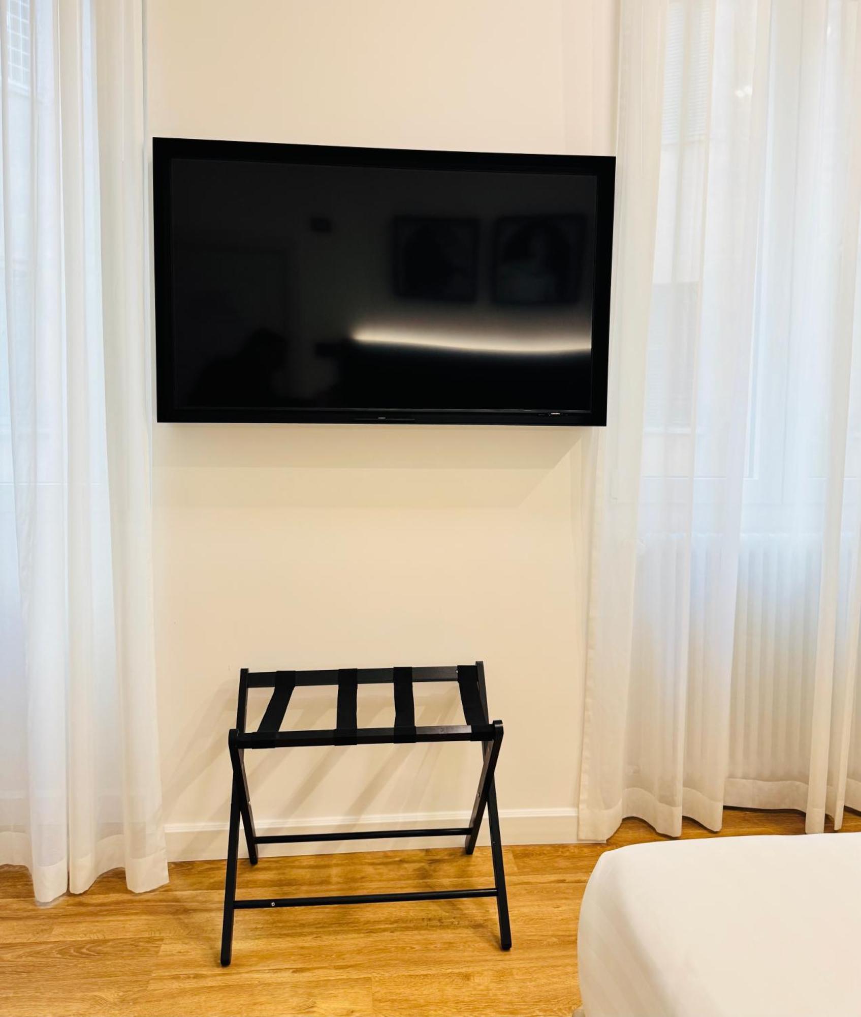 Museum Hospitality - Vatican Apartments Рим Екстериор снимка